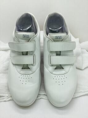 SAS Me too Velcro Walking Shoe Womens 6M Comfort Shoe New
